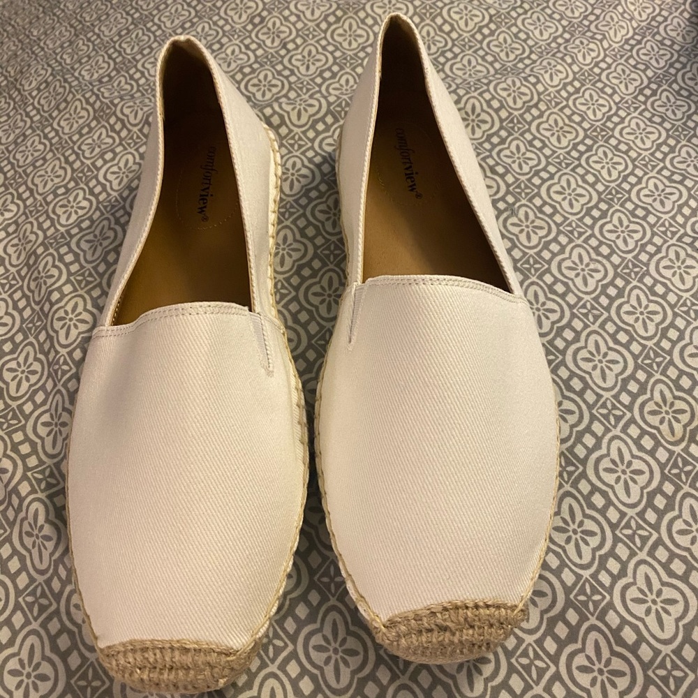 Women’s Shoes Size 10 Wide